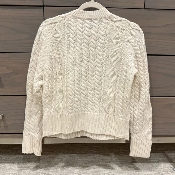 J.Crew Women’s Ivory Cable Knit Cardigan w Gold Buttons Size Small - Picture 5 of 7